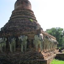 Sukhothai elephant Wat!